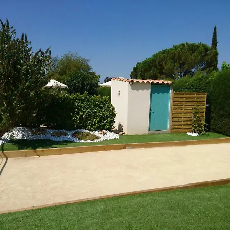 O' Bonheur De L'olivier Et 4 Etoiles Bed & Breakfast 4*